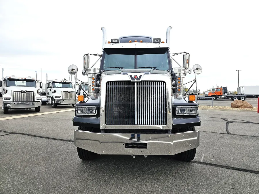 2021 Western Star 4900SA | Photo 17 of 24
