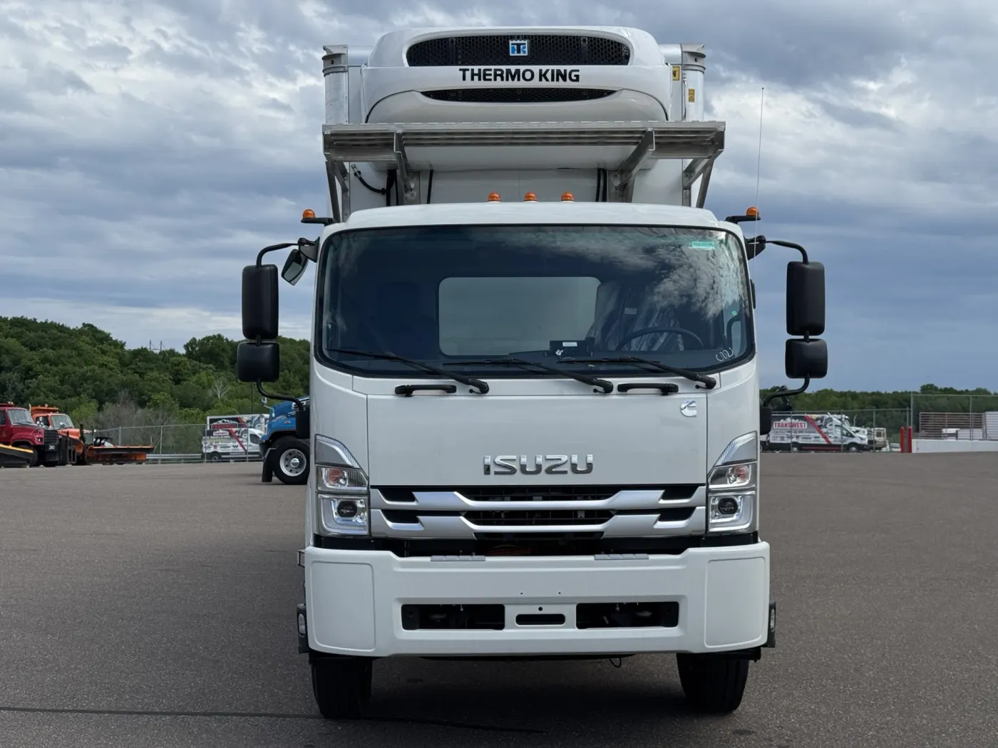 2026 Isuzu FVR | Photo 4 of 20