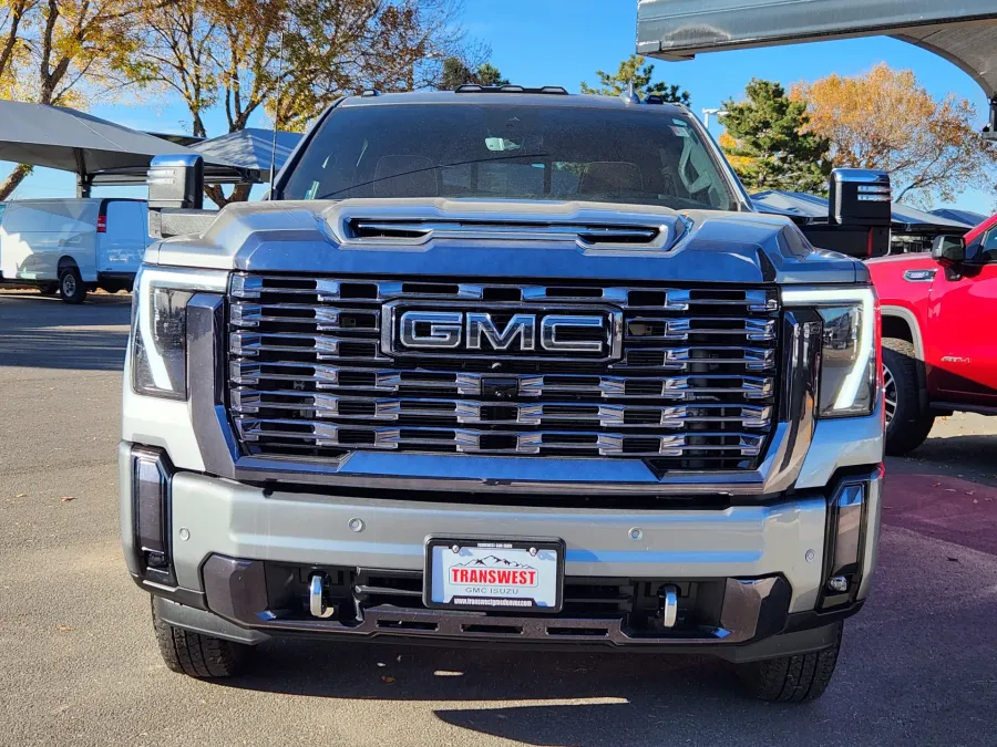 2024 GMC Sierra 3500HD Denali Ultimate | Photo 4 of 31