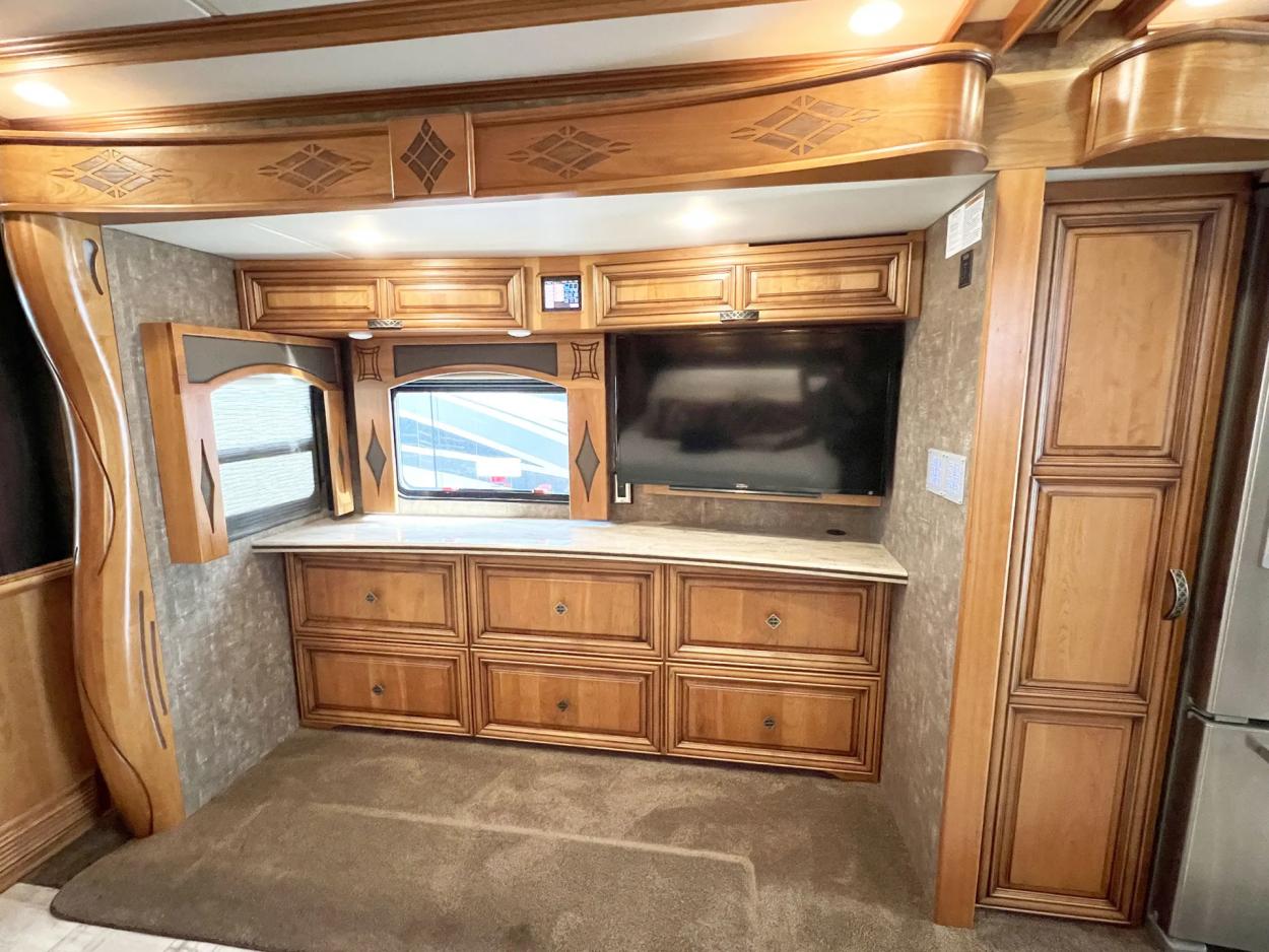 2015 Newmar London Aire 4553 | Photo 12 of 23