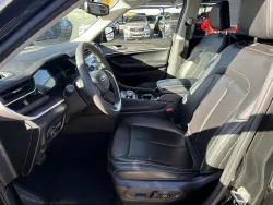 2023 Jeep Grand Cherokee L Limited | Thumbnail Photo 12 of 17