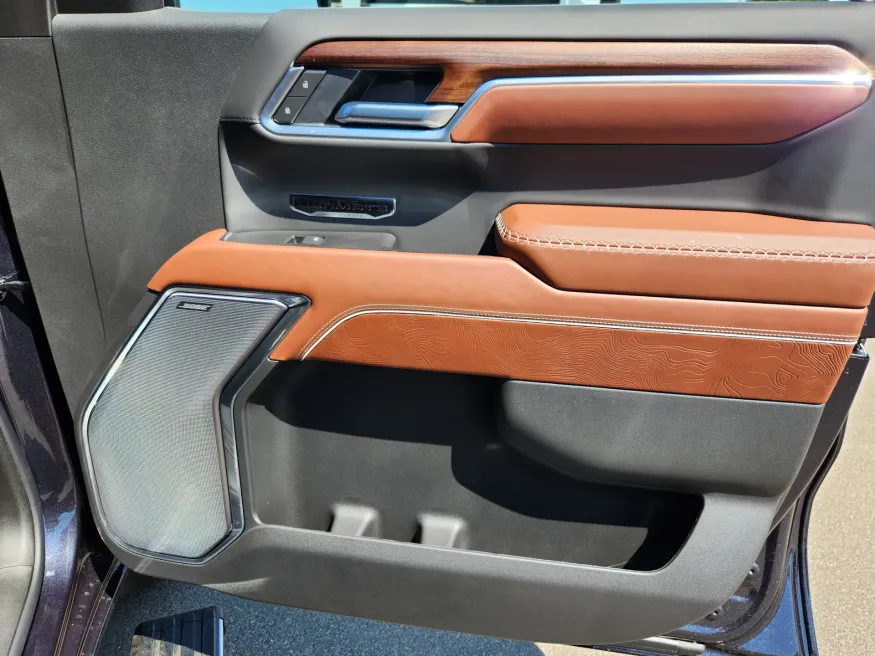 2026 GMC Sierra 1500 Denali Ultimate | Photo 16 of 31