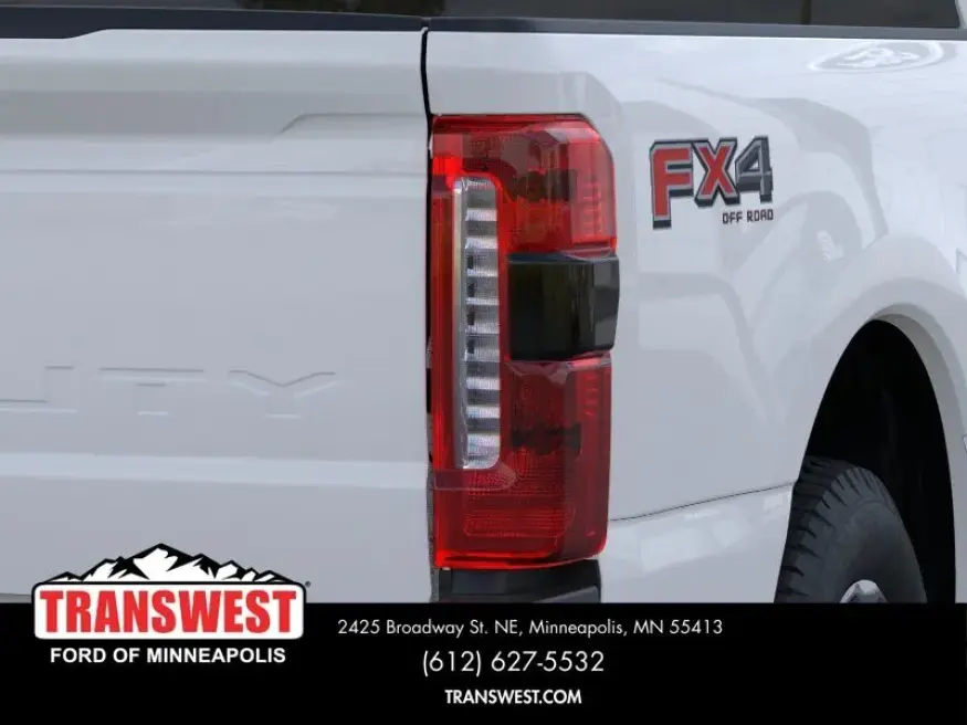 2026 Ford Super Duty F-350 Lariat | Photo 20 of 22