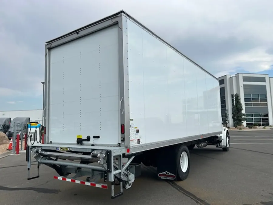 2025 Freightliner M2 106 | Photo 5 of 21