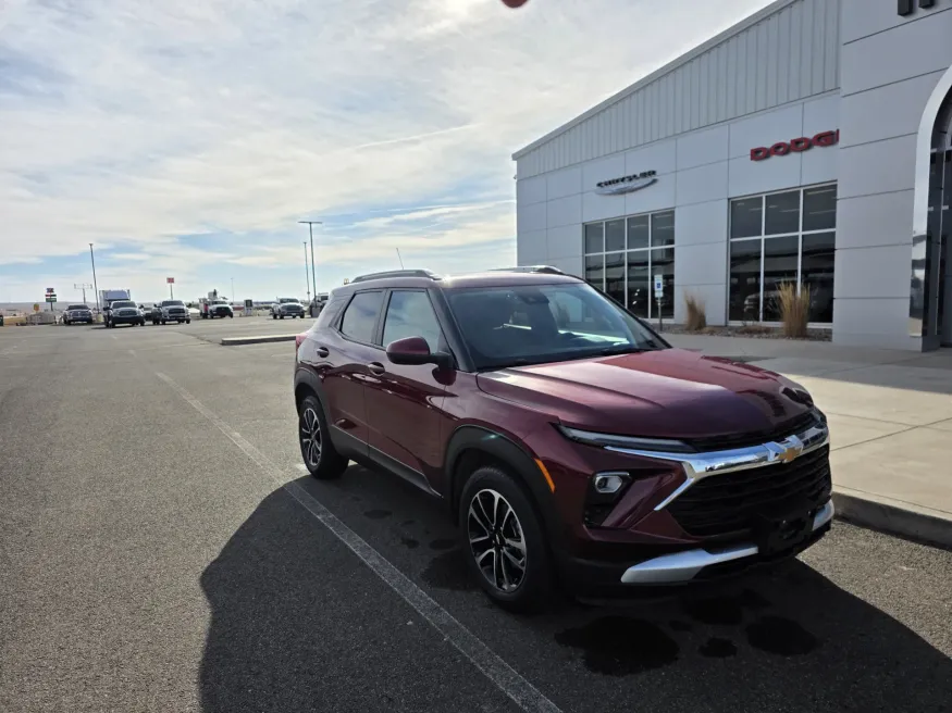 2025 Chevrolet Trailblazer LT | Photo 1 of 22