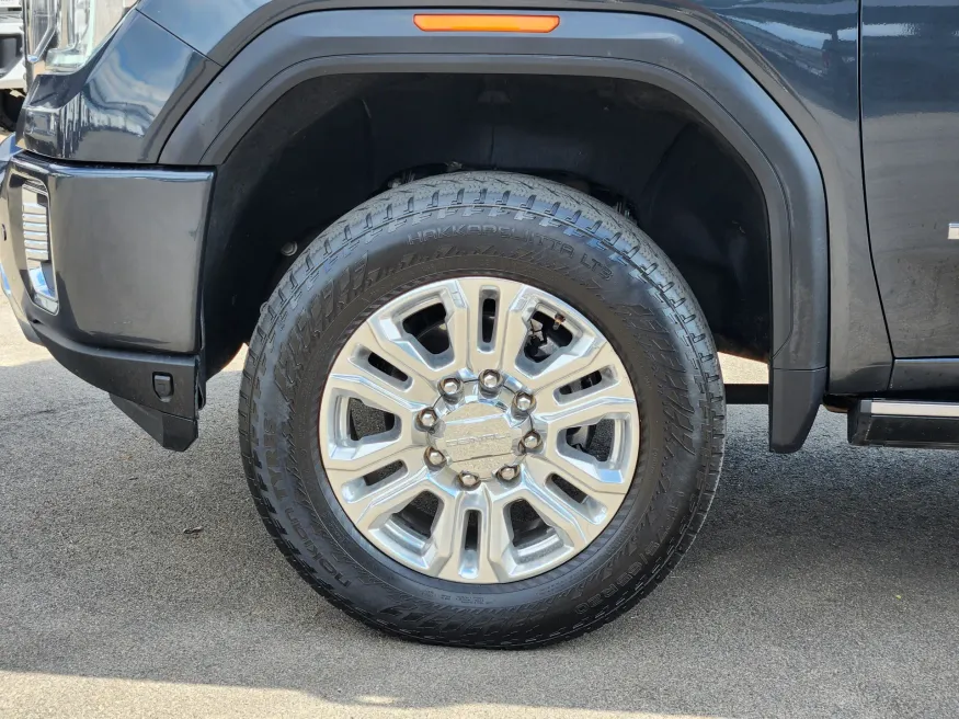 2023 GMC Sierra 2500HD Denali | Photo 21 of 30