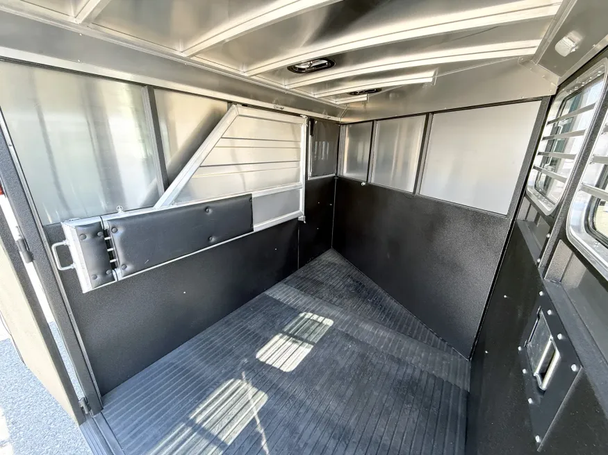 2025 Logan Coach Bullseye 2HBP | Photo 7 of 10