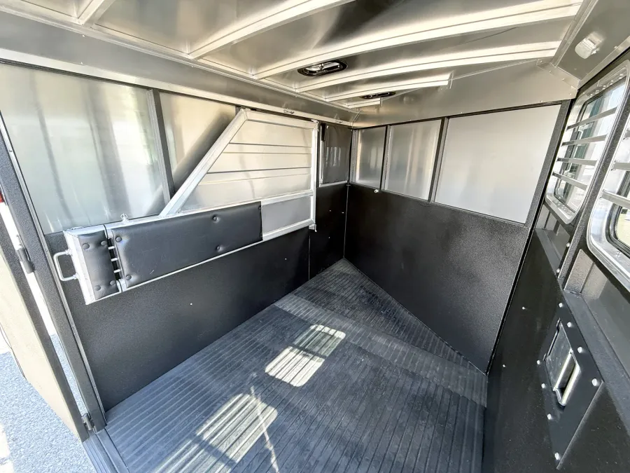 2025 Logan Coach Bullseye 2HBP | Photo 7 of 10