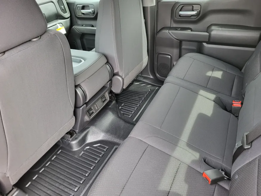 2026 GMC Sierra 1500 Pro | Photo 21 of 24