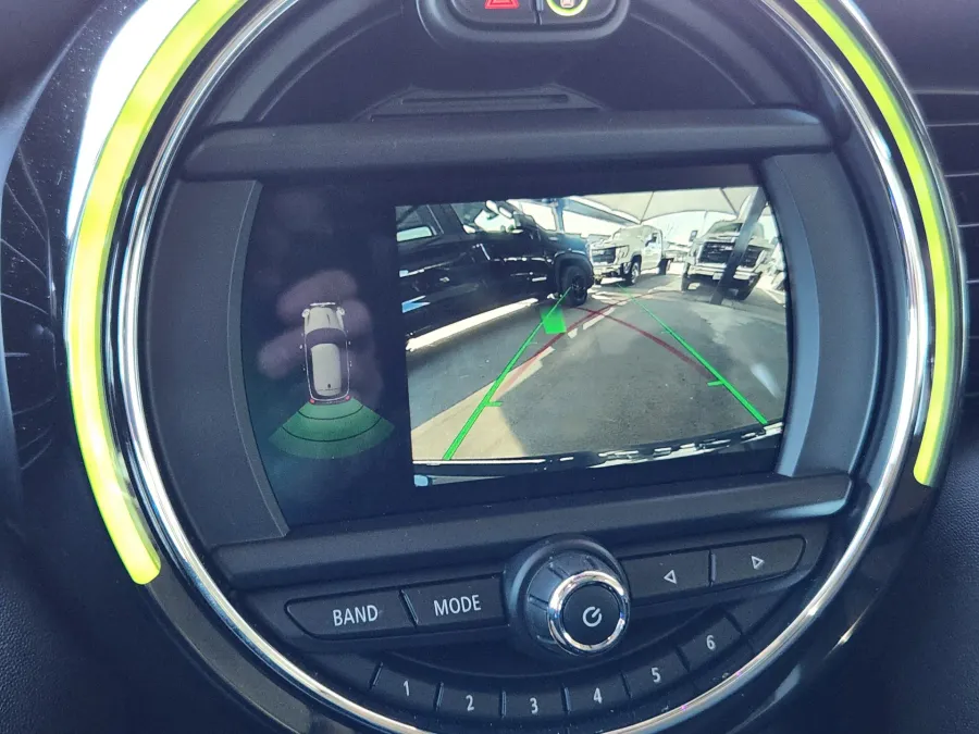 2021 Mini Cooper S | Photo 18 of 24