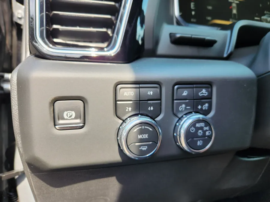 2026 GMC Sierra 1500 Denali | Photo 6 of 31