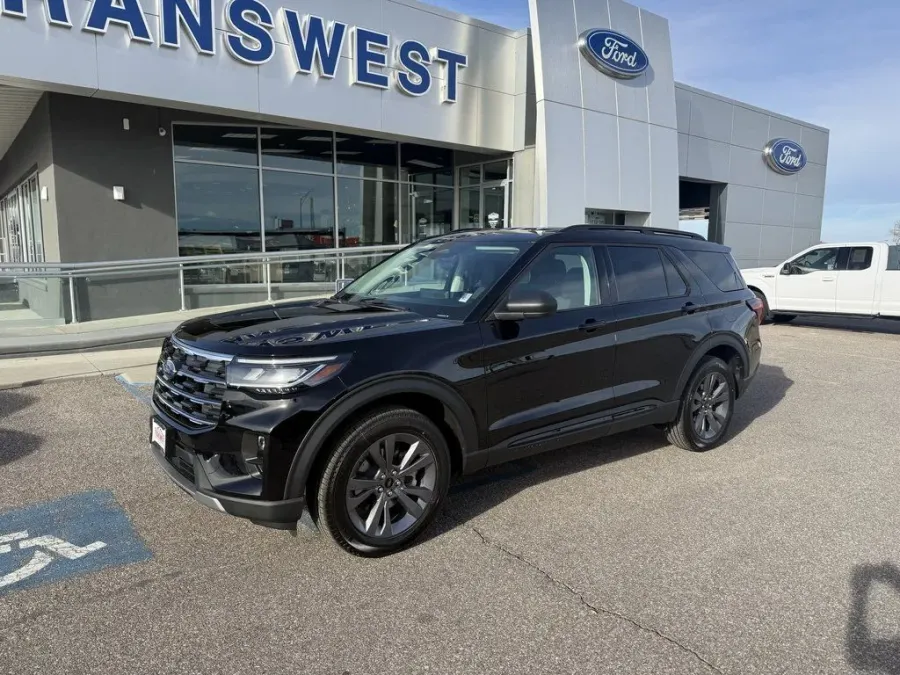 2026 Ford Explorer | Photo 24 of 24