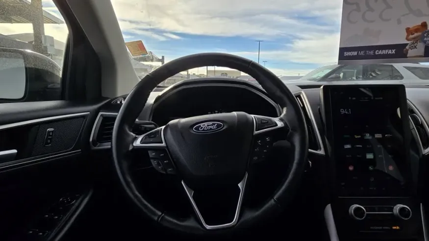 2023 Ford Edge | Photo 15 of 28