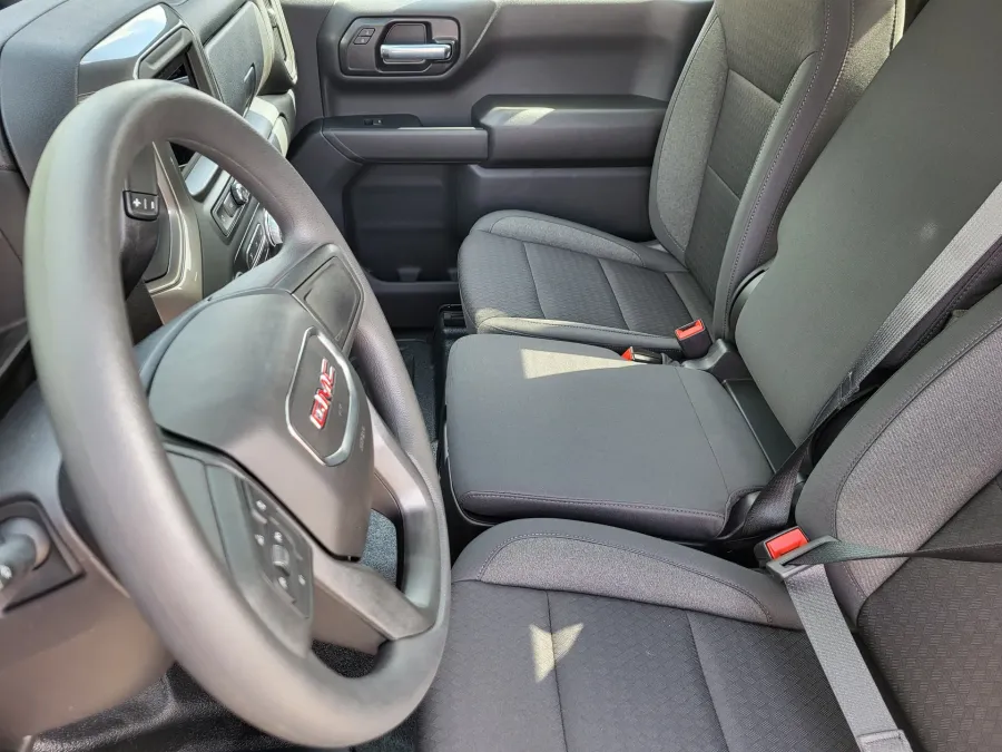 2026 GMC Sierra 1500 Pro | Photo 11 of 20