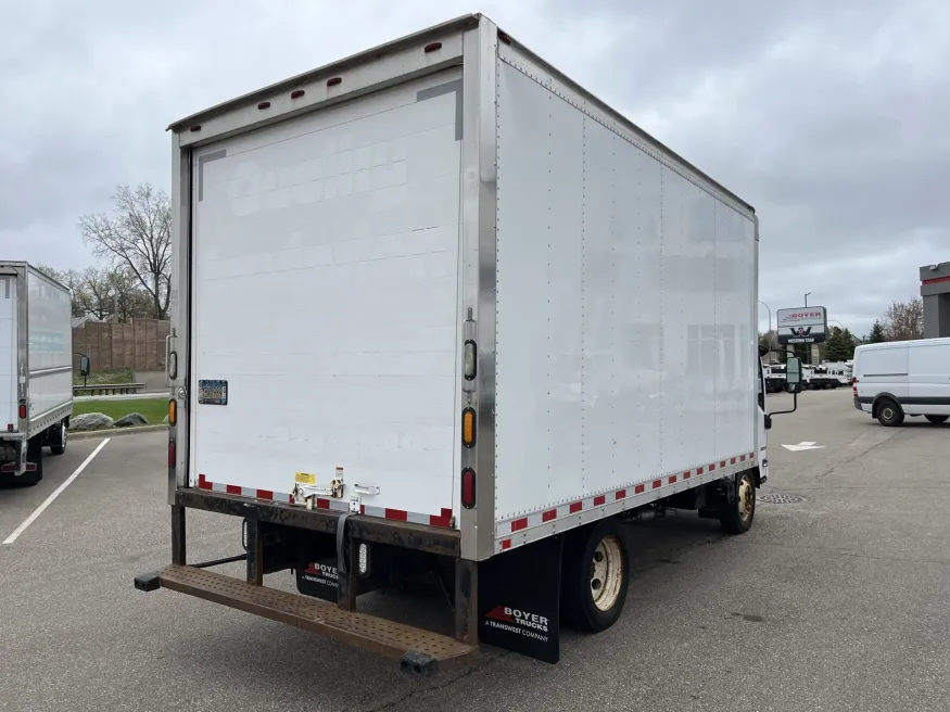 2015 Isuzu NPR | Photo 12 of 18