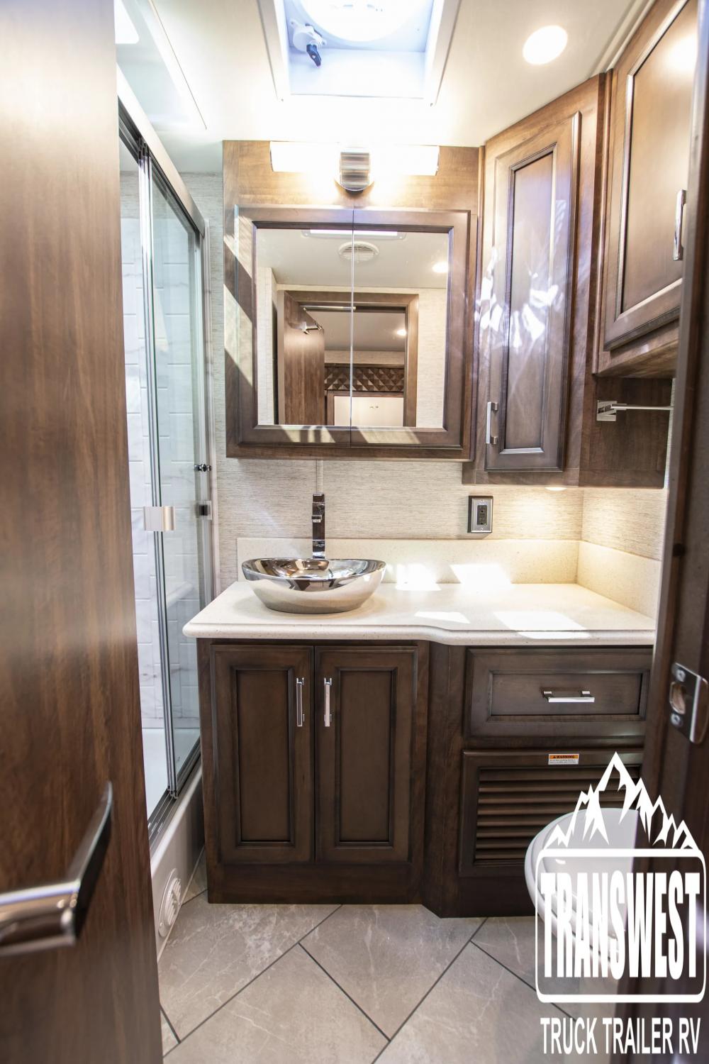 2023 Newmar Bay Star 3225 | Photo 23 of 28