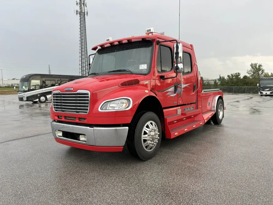 2007 Freightliner M2 106 | Photo 7 of 40