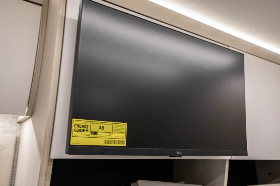 2026 Tiffin Wayfarer 25XLW | Photo 13 of 16