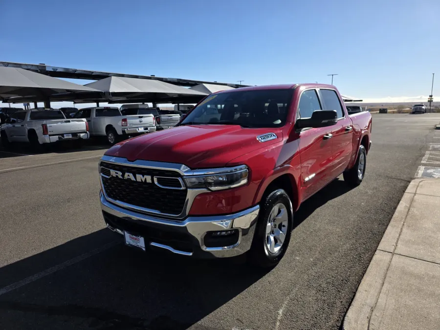 2025 RAM 1500 Big Horn | Photo 8 of 34
