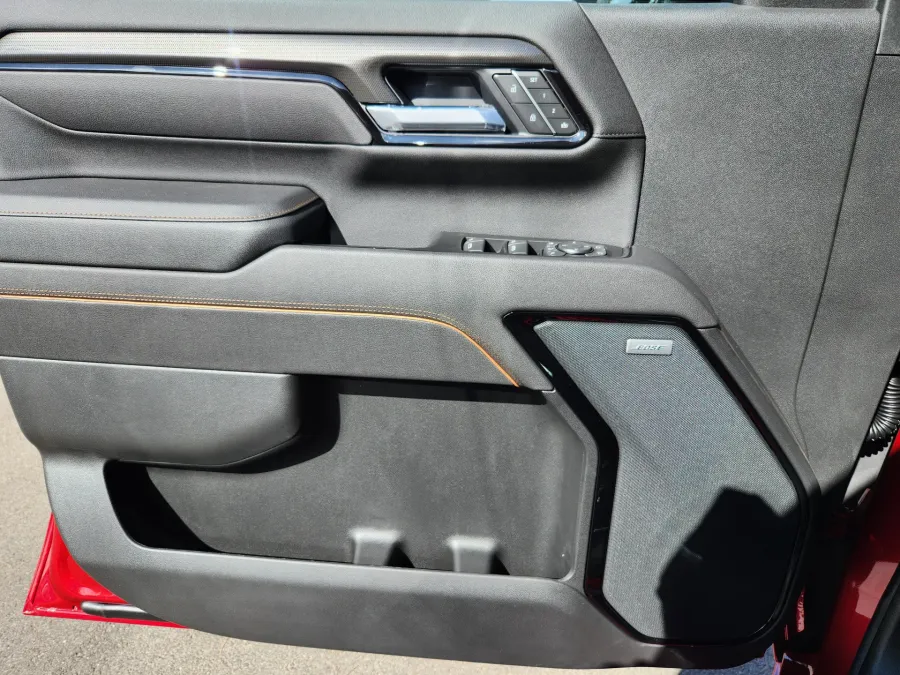 2026 GMC Sierra 2500HD AT4 | Photo 5 of 31