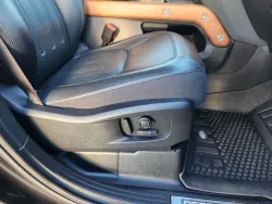 2020 Land Rover Defender X | Thumbnail Photo 17 of 28