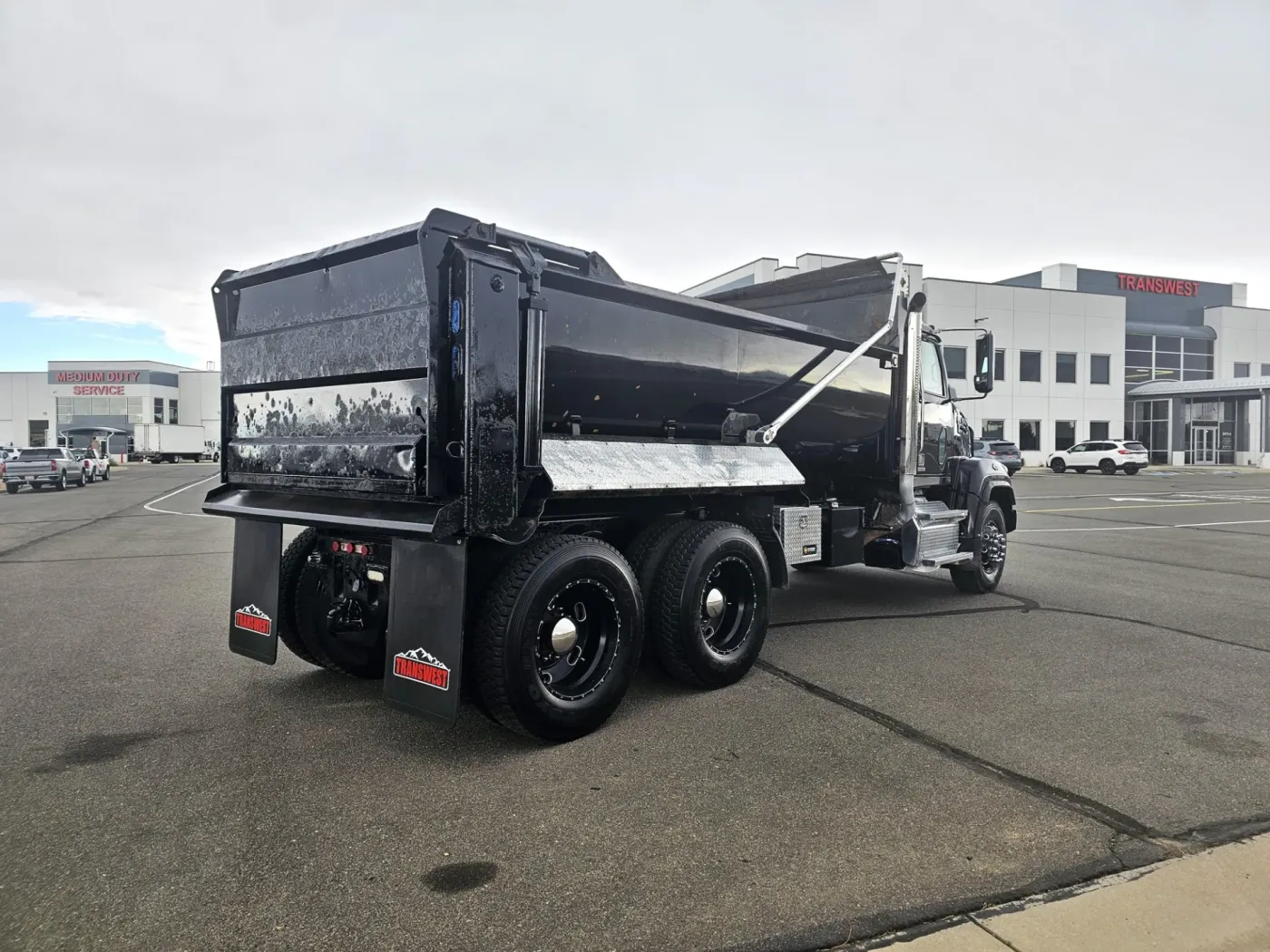 2018 Western Star 4700SF | Photo 5 of 17