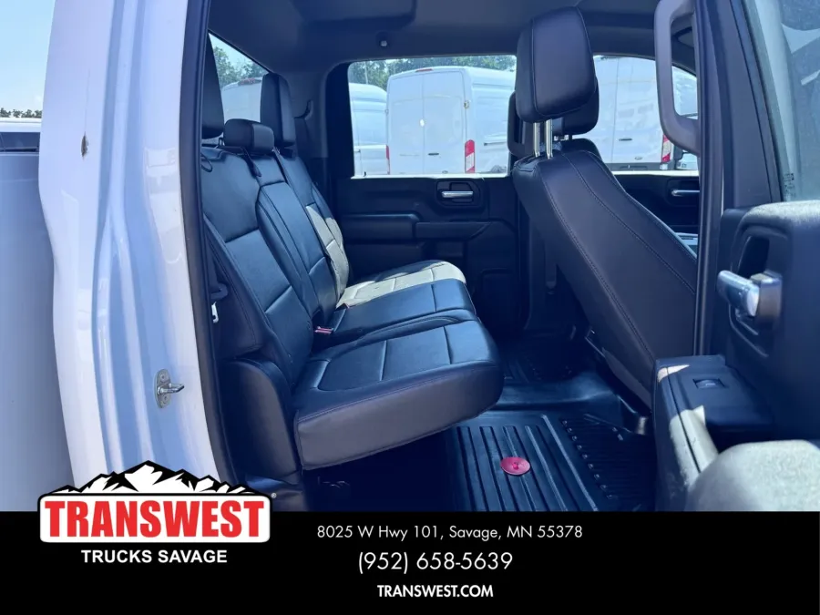 2023 Chevrolet 3500 | Photo 15 of 18