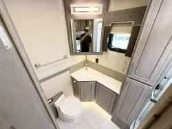 2026 Renegade Explorer 40EBH | Thumbnail Photo 13 of 31