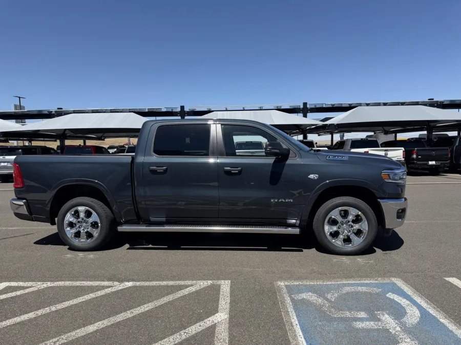 2026 RAM 1500 Big Horn | Photo 4 of 19