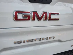 2026 GMC Sierra 1500 AT4 | Thumbnail Photo 13 of 31