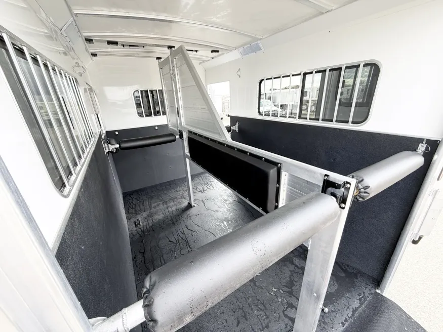 2027 Cimarron Norstar Warmblood 2HGN | Photo 14 of 20