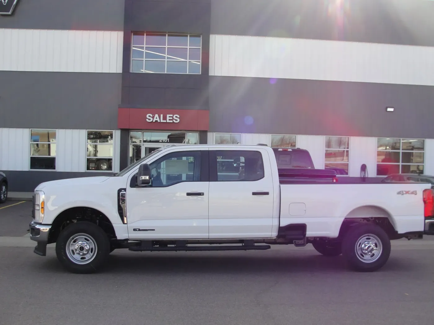 2026 Ford F-350 | Photo 2 of 16