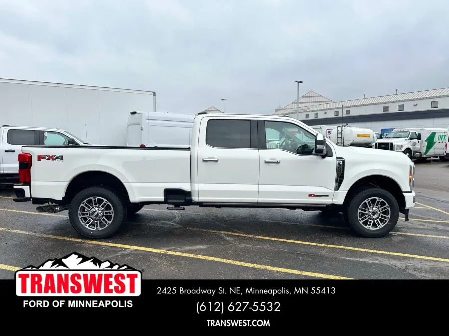 2026 Ford Super Duty F-350 Platinum | Photo 4 of 19