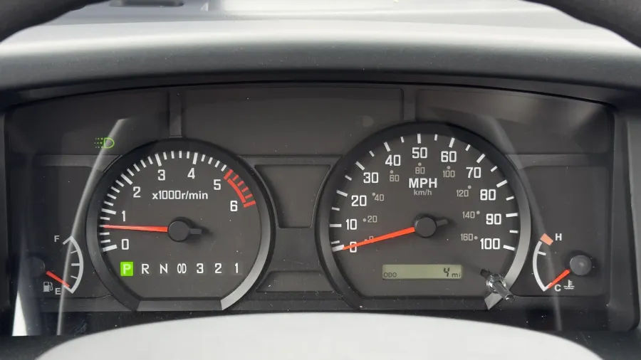 2025 Isuzu NRR GAS | Photo 14 of 21