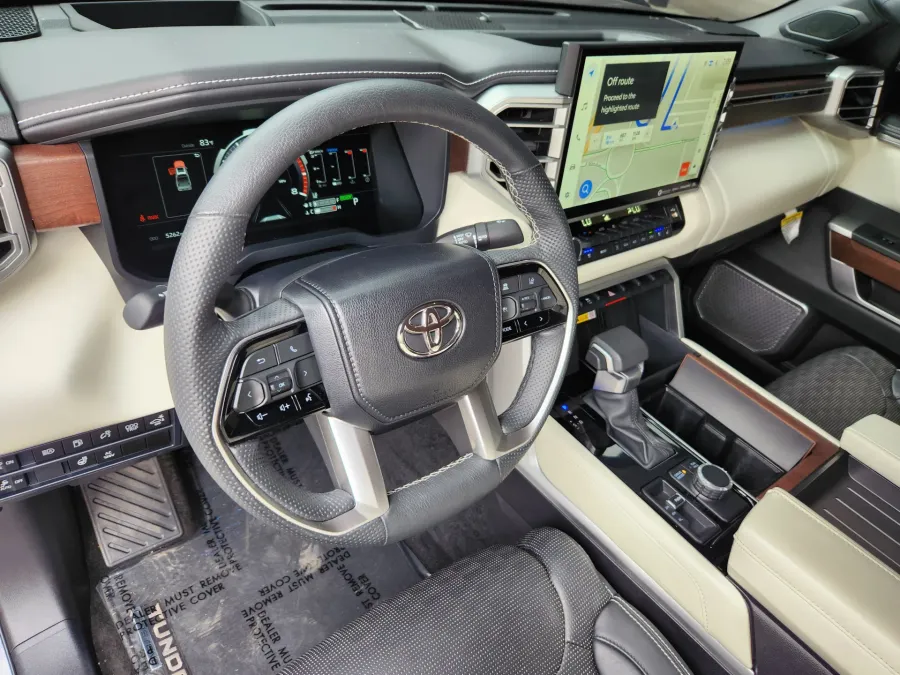 2024 Toyota Tundra 4WD Capstone Hybrid | Photo 7 of 30