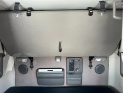 2021 Volvo VNL | Thumbnail Photo 9 of 16