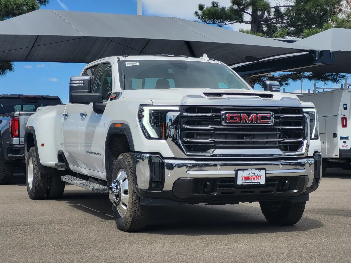 2026 GMC Sierra 3500HD SLT | Photo 2 of 25