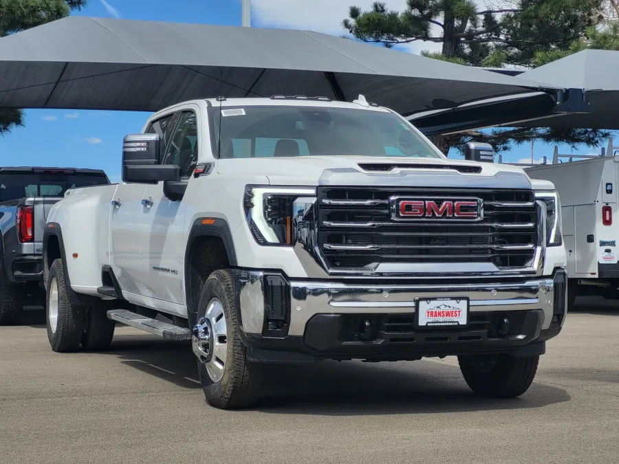 2026 GMC Sierra 3500HD SLT | Photo 2 of 25