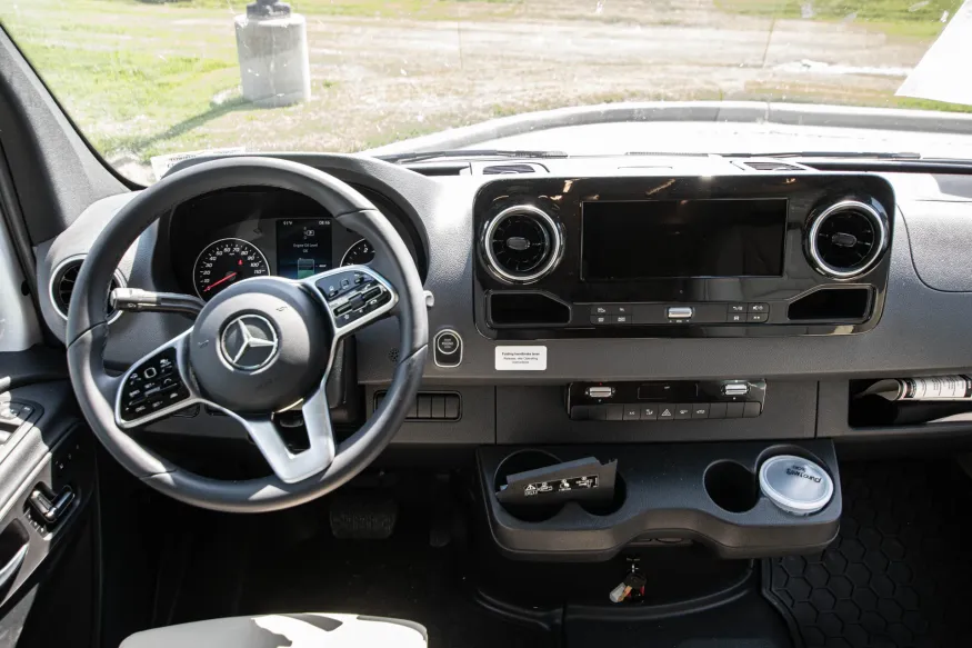 2026 Tiffin Wayfarer 25XPW | Photo 9 of 19