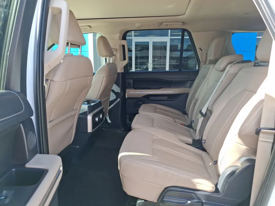 2024 Ford Expedition Max Limited | Photo 12 of 24