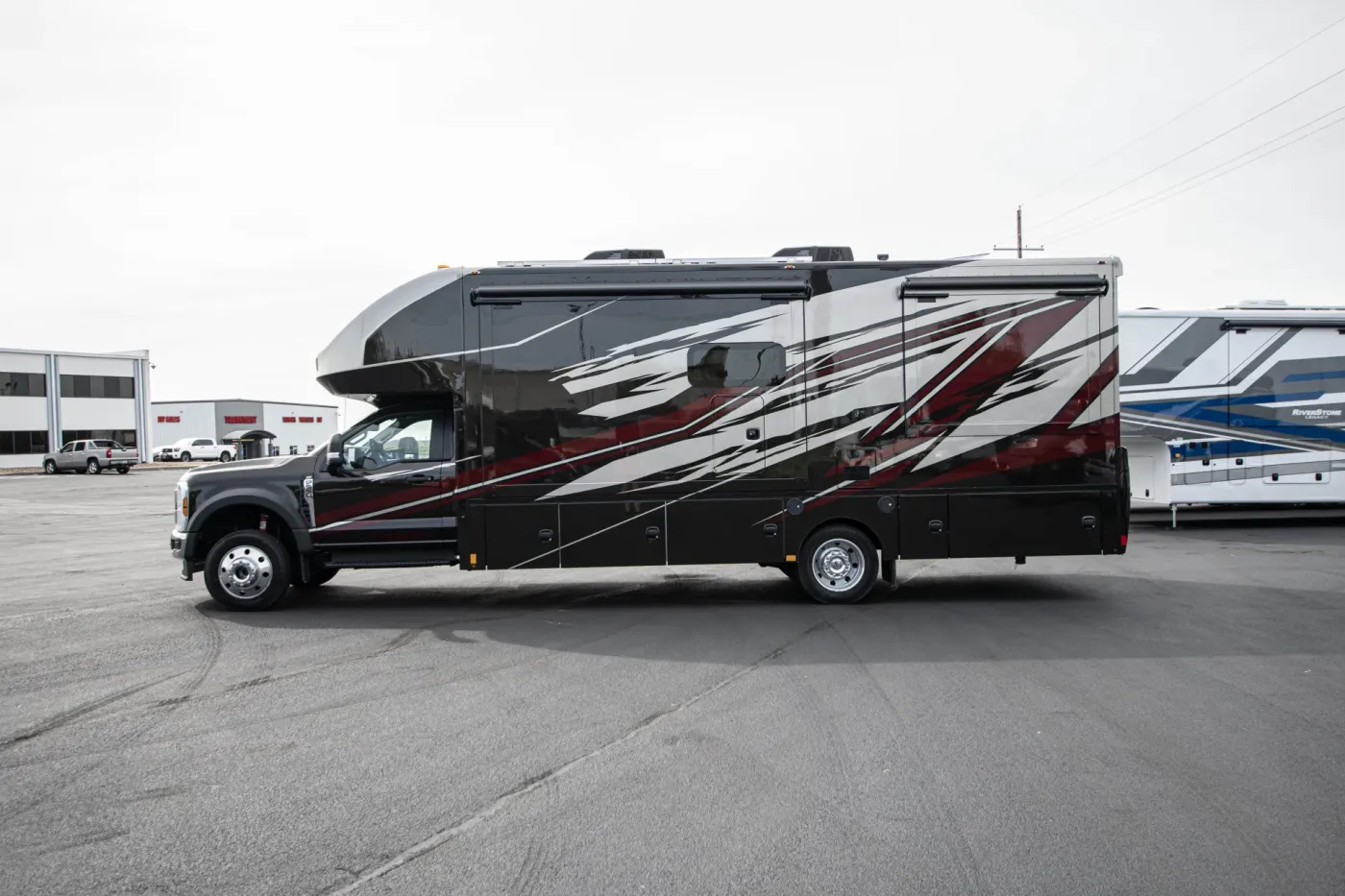 2026 Renegade Veracruz 32VDS | Photo 3 of 16