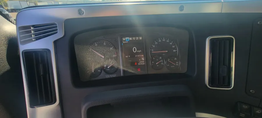 2024 Western Star 47X | Photo 14 of 17