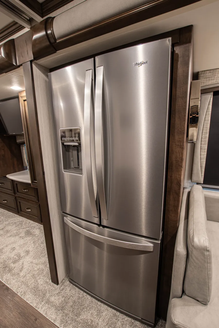 2024 Newmar Kountry Star 3709 | Photo 19 of 25