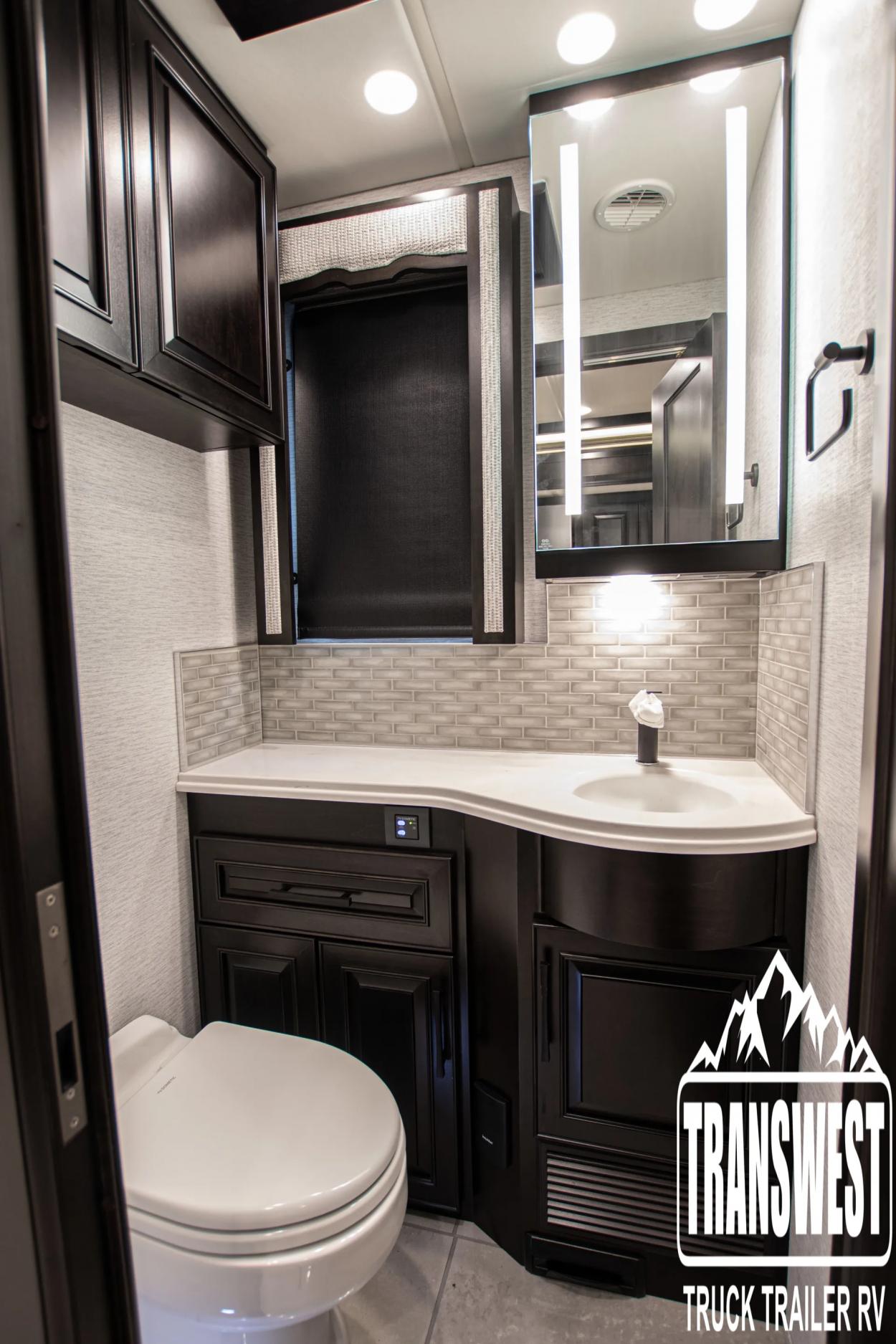 2024 Newmar London Aire 4551 | Photo 20 of 34