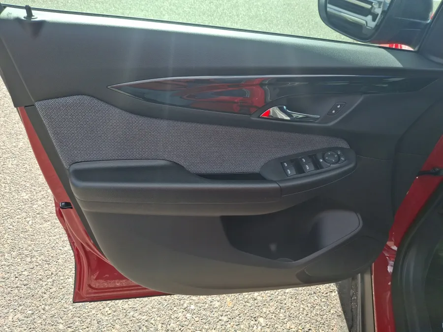 2026 Chevrolet Trailblazer LS | Photo 11 of 17