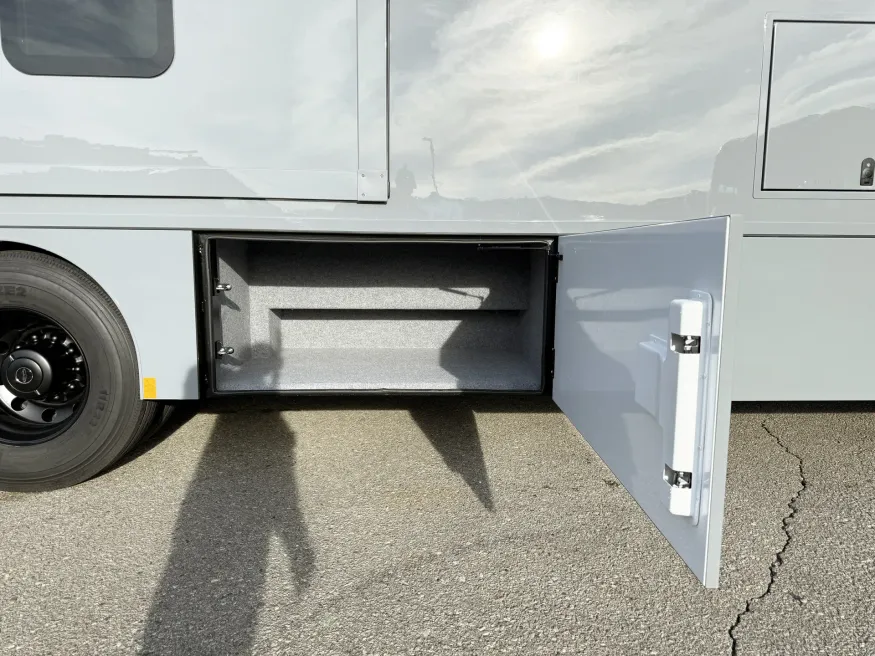 2026 Renegade Verona 40VBH | Photo 26 of 30