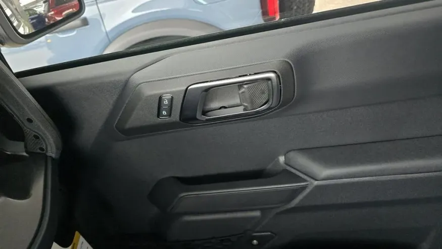 2025 Ford Bronco | Photo 26 of 29