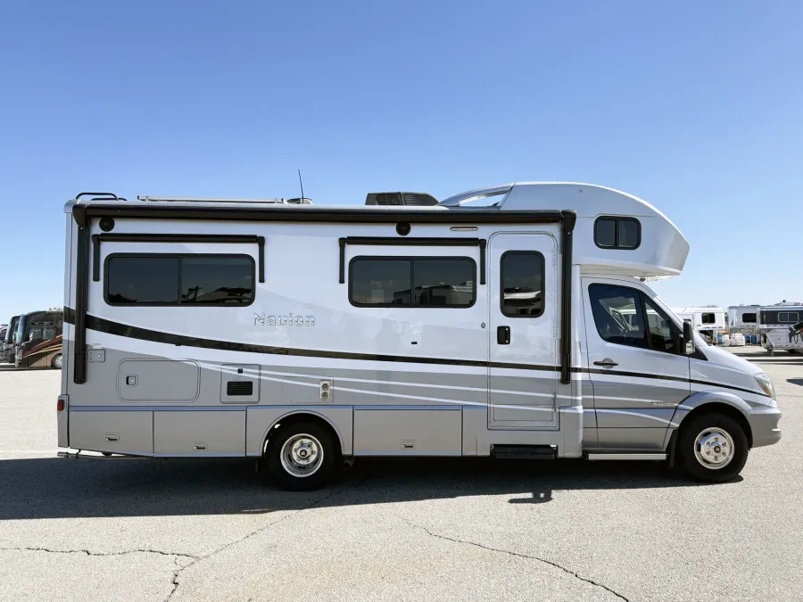2019 Winnebago Navion 24J | Photo 2 of 24