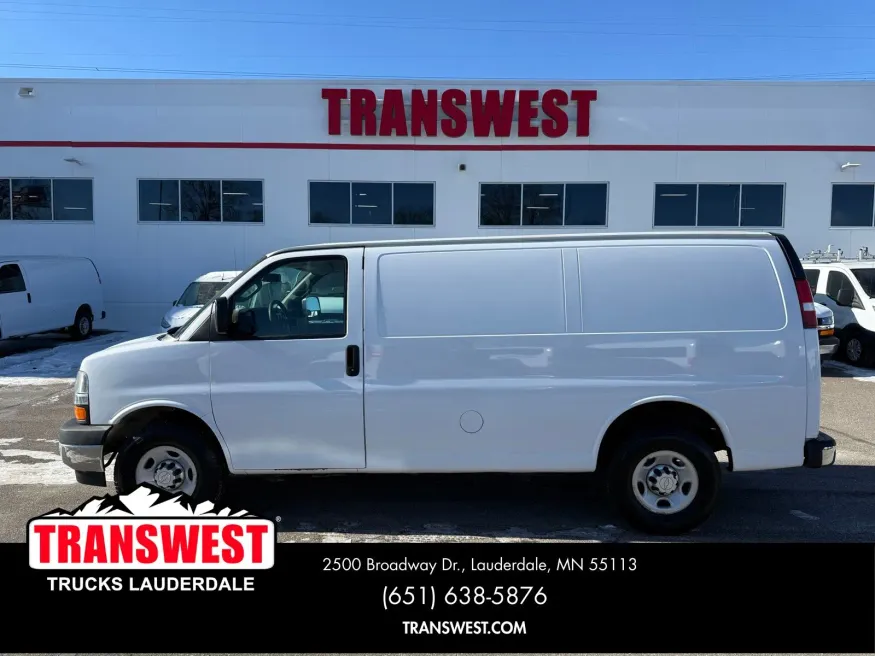 2017 Chevrolet Express 3500 Work Van | Photo 1 of 20