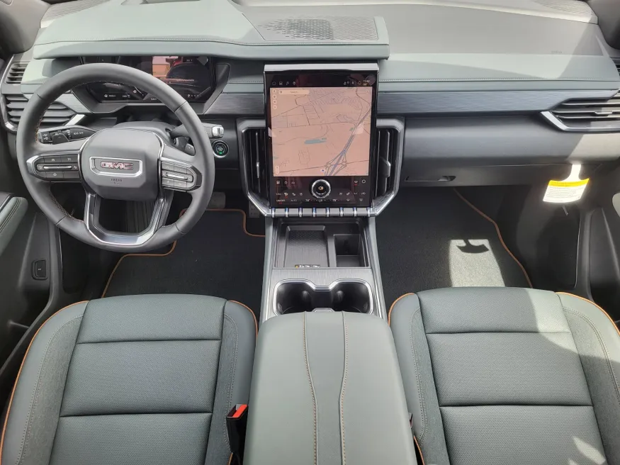 2026 GMC Acadia AT4 | Photo 21 of 26